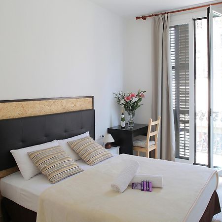Hostal Balkonis Barcelona Exteriör bild
